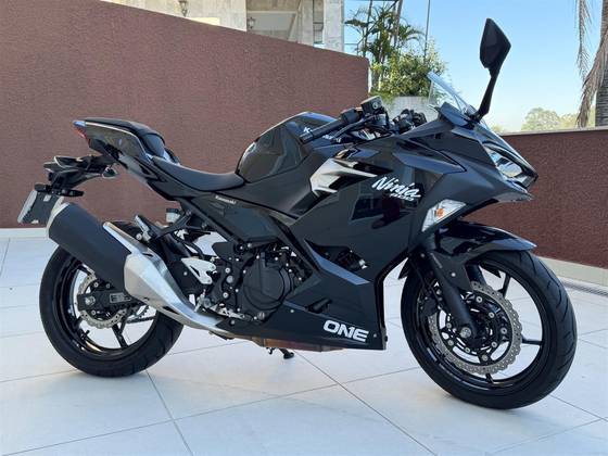 KAWASAKI NINJA 400 